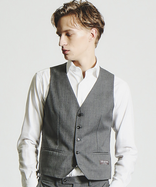 ABAHOUSE（アバハウス）の「【NEW ZEALAND WOOL】ウールドビーベスト（ベスト・メンズ・グレー/ネイビー/ブラック・2/3）」の2枚目の写真