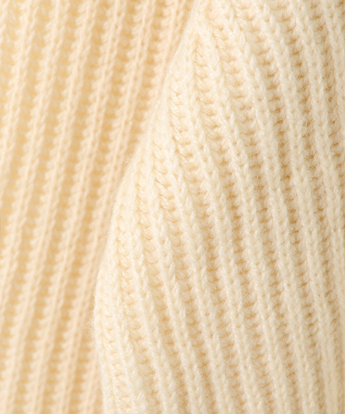 Luz Llena（ラズレナ）の「[ウール混]Vネックニットトップス（ニット/セーター・レディース・オフホワイト/マスタード/スモークピンク/グレイッシュベージュ・MEDIUM）」の13枚目の写真