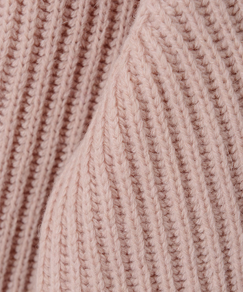 Luz Llena（ラズレナ）の「[ウール混]Vネックニットトップス（ニット/セーター・レディース・オフホワイト/マスタード/スモークピンク/グレイッシュベージュ・MEDIUM）」の7枚目の写真