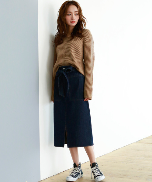 Luz Llena（ラズレナ）の「[ウール混]Vネックニットトップス（ニット/セーター・レディース・オフホワイト/マスタード/スモークピンク/グレイッシュベージュ・MEDIUM）」の22枚目の写真