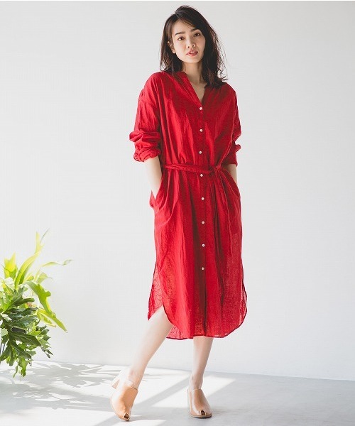 A part by（アパートバイ）の「LiCoワッシャーロングシャツワンピース 790466（ワンピース・レディース・ホワイト/ネイビー/ライトブルー/レッド・FREE）」の4枚目の写真