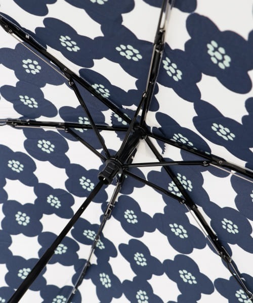 ameme（アメメ）の「ameme　ブルージュ折り畳み傘（折りたたみ傘・レディース・ブラック/ネイビー/レッド/オフホワイト/その他1/ブルー系その他・FREE）」の17枚目の写真