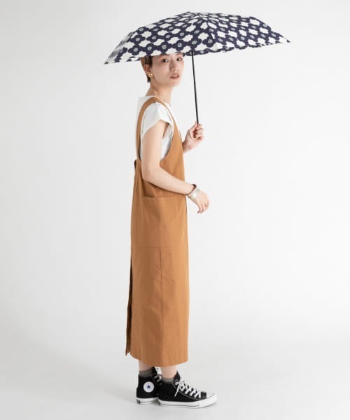 ameme（アメメ）の「ameme　ブルージュ折り畳み傘（折りたたみ傘・レディース・ブラック/ネイビー/レッド/オフホワイト/その他1/ブルー系その他・FREE）」の7枚目の写真