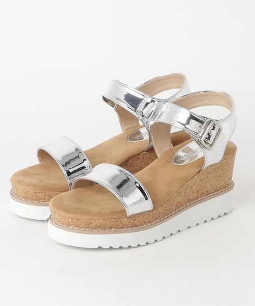 KOBE LETTUCE（コウベレタス）の「2段厚底ワンベルトデザインストラップウェッジサンダル（サンダル・レディース・ホワイト/ブラック/シルバー/ブルー系その他/グレイッシュベージュ・LL/S/M/L）」の8枚目の写真