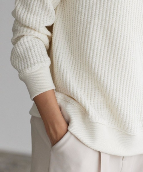 Pierrot（ピエロ）の「ワッフルプルオーバー/サーマル（スウェット・レディース・ブラック/ネイビー/アイボリー/杢グレー/レンガ/モカ/ブルー系その他・M/L）」の13枚目の写真