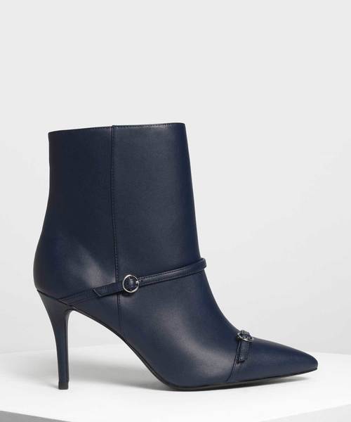 CHARLES & KEITH（チャールズ & キース）の「ダブルストラップ ディテール ポインテッドブーツ / Double Strap Detail Pointed Boots（ブーツ・レディース・ブラック/パープル/ダークブルー・23cm/23.5cm/24.5cm/25cm/25.5cm）」の3枚目の写真
