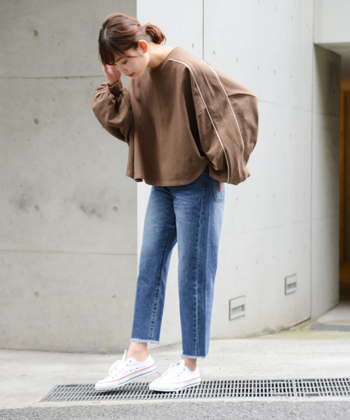 apres jour（アプレジュール）の「パイピングオーバースウェット【ZOZOTOWN限定アイテム】（スウェット・レディース・ベージュ/パープル/ライトブラウン・フリー）」の4枚目の写真