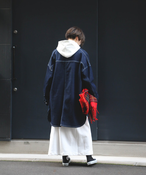 notch.（ノッチ）の「デニムオーバーサイズルーズジャケット（デニムジャケット・レディース・ライトインディゴブルー/ダークインディゴブルー・M）」の13枚目の写真