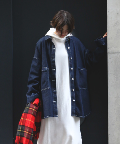 notch.（ノッチ）の「デニムオーバーサイズルーズジャケット（デニムジャケット・レディース・ライトインディゴブルー/ダークインディゴブルー・M）」の16枚目の写真