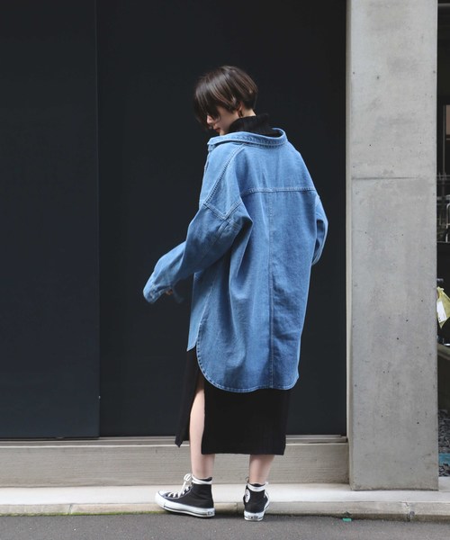 notch.（ノッチ）の「デニムオーバーサイズルーズジャケット（デニムジャケット・レディース・ライトインディゴブルー/ダークインディゴブルー・M）」の7枚目の写真
