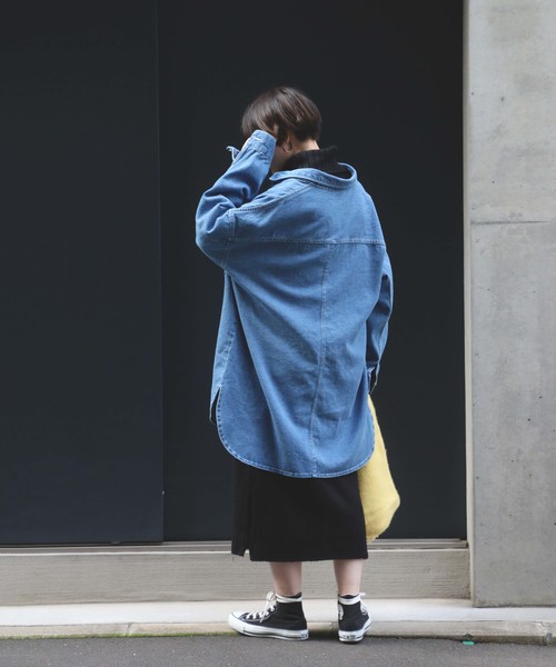 notch.（ノッチ）の「デニムオーバーサイズルーズジャケット（デニムジャケット・レディース・ライトインディゴブルー/ダークインディゴブルー・M）」の17枚目の写真