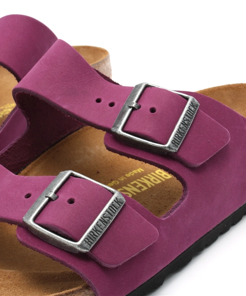 BIRKENSTOCK(ビルケンシュトック)の「【カラーレザーサンダル】ARIZONA/アリゾナ ヌバックレザーブラックベリー(MEN)(サンダル・メンズ・パープル・40/43/39/41/42)」の6枚目の写真
