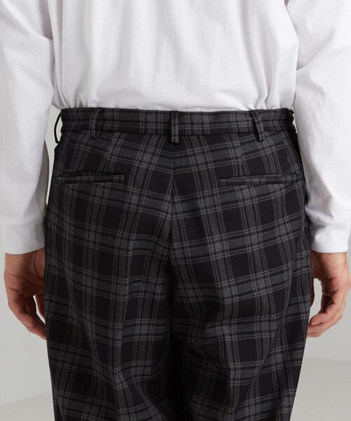 green label relaxing（グリーンレーベルリラクシング）の「CM キャバリーツイルチェック 2プリーツ ワイドテーパード 9分丈パンツ（その他パンツ・メンズ・ブラック/ダークブラウン・SMALL/X-LARGE/LARGE/MEDIUM）」の18枚目の写真
