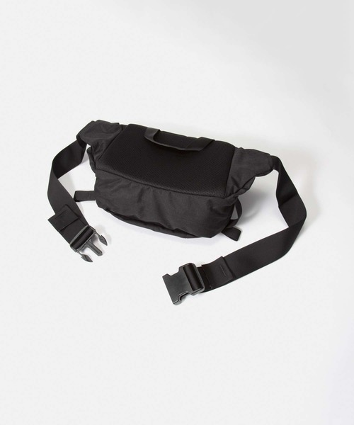 MYSTERY RANCH（ミステリーランチ）の「MYSTERY RANCH HIP MONKEY ミステリーランチ ヒップモンキー ボディバッグ（ボディバッグ/ウエストポーチ・メンズ・ライトブラウン/ブラック/ホワイト/グレー・FREE）」の18枚目の写真