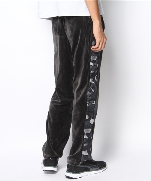 プーマベロアズボン PUMA（プーマ）の「ベロアパンツ（その他パンツ）」 - WEAR