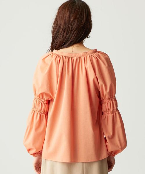 EMMEL REFINES(エメルリファインズ)の「〔ハンドウォッシャブル〕SMF HW 2WAY TC ギャザーブラウス(シャツ/ブラウス・レディース・ライラック/ベージュ/シャーベット/ブラック・FREE)」の14枚目の写真