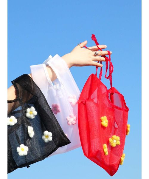 merry jenny(メリージェニー)の「咲いたミニマルシェbag(ハンドバッグ・レディース・レッド/オフホワイト/ブラック・FREE)」の4枚目の写真