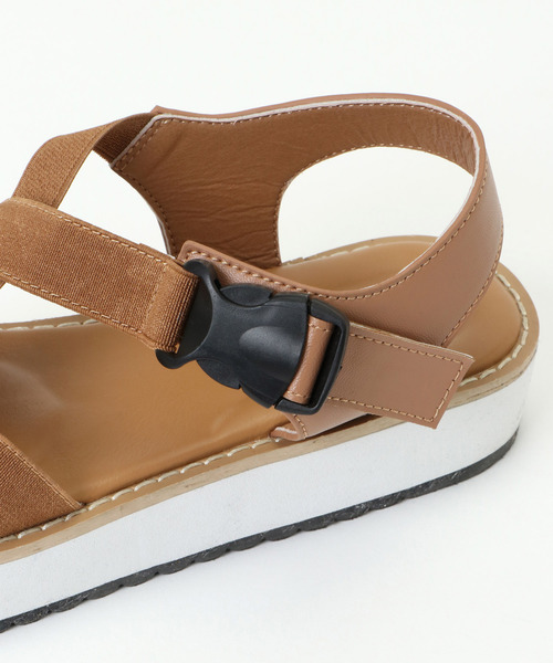 ikka(イッカ)の「ゴムベルトスポサン(サンダル・レディース・ブラック/ベージュ・L/M)」の8枚目の写真