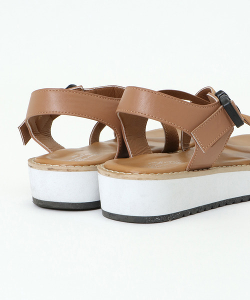 ikka(イッカ)の「ゴムベルトスポサン(サンダル・レディース・ブラック/ベージュ・L/M)」の5枚目の写真