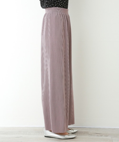 CHARM BERRY TIC(チャームベリーチック)の「クリスタルプリーツスムース ストレートパンツ(その他パンツ・レディース・ミント/ベージュ/モカ/ラベンダー/ブラック・M/L)」の12枚目の写真