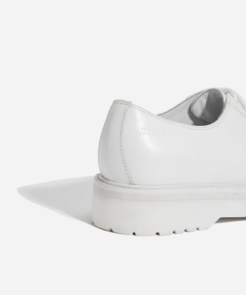 Saturdays NYC(サタデーズ ニューヨークシティ )の「Ali Shoe(ドレスシューズ・メンズ・ホワイト/ブラック・25.0cm/26.0cm/27.0cm/28.0cm/29.0cm)」の6枚目の写真