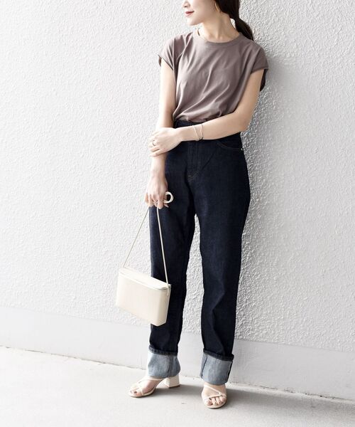 SHIPS（シップス）の「【WEB限定】クールタッチノースリーブビッグTEE◇（Tシャツ/カットソー・レディース・チャコールグレー/オフホワイト/イエロー/グリーン/ブラウン系その他/ホワイト/オリーブ・ONE SIZE）」の13枚目の写真