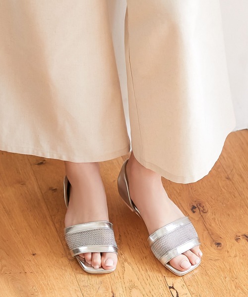 KOBE LETTUCE（コウベレタス）の「メッシュコンビフラットサンダル（サンダル・レディース・ブラック/ゴールド/ライトベージュ/ホワイト/シルバー/オレンジ・S/L/M/LL）」の6枚目の写真