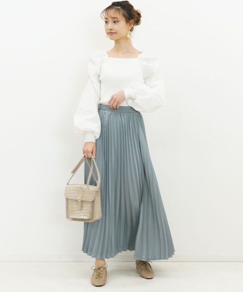 archives(アルシーヴ)の「ボリュームスリーブリブニットプルオーバー(ニット/セーター・レディース・ブルー/ベージュ/ブラウン/オフホワイト/パープル・MEDIUM)」の21枚目の写真