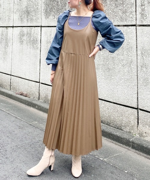 archives(アルシーヴ)の「ボリュームスリーブリブニットプルオーバー(ニット/セーター・レディース・ブルー/ベージュ/ブラウン/オフホワイト/パープル・MEDIUM)」の20枚目の写真