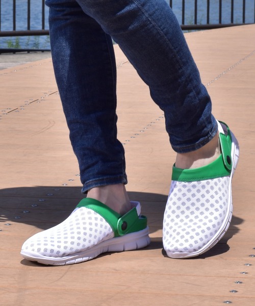 SVEC（シュベック）の「メッシュ サボサンダル / スリッポン（サンダル・メンズ・ブラック系その他/レッド/ホワイト×グリーン/オレンジ/ブラック×ホワイト/グリーン系その他/ホワイト/グリーン/イエロー/ブルー/ベージュ/ネイビー/レッド系その他/ブラック系その他2・45/40/41/42/43/44）」の3枚目の写真