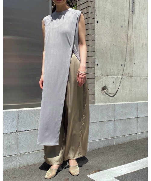 &g'aime（アンジェム）の「【&g'aime】ロングスリットテレコチュニック（Tシャツ/カットソー・レディース・ライトグレー/ブラック/ベージュ・FREE）」の11枚目の写真