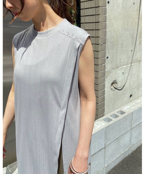 &g'aime（アンジェム）の「【&g'aime】ロングスリットテレコチュニック（Tシャツ/カットソー・レディース・ライトグレー/ブラック/ベージュ・FREE）」の16枚目の写真