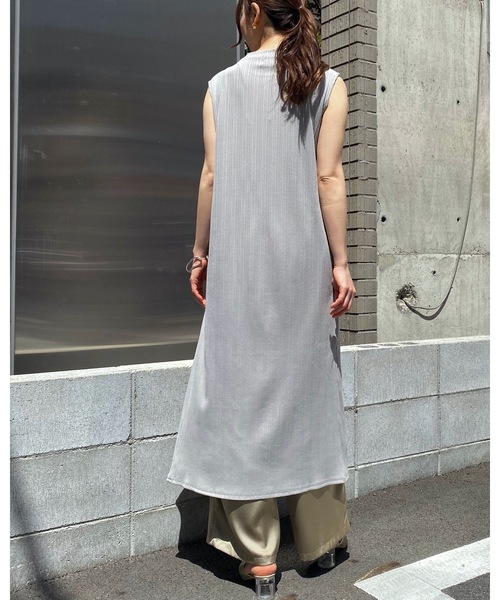 &g'aime（アンジェム）の「【&g'aime】ロングスリットテレコチュニック（Tシャツ/カットソー・レディース・ライトグレー/ブラック/ベージュ・FREE）」の17枚目の写真