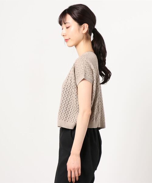Toyome（トヨミー）の「バックボタンかぎ編み半袖サマーニット（ニット/セーター・レディース・アイボリー/ブラウン/ブラック/グリーン/ベージュ・FREE）」の7枚目の写真