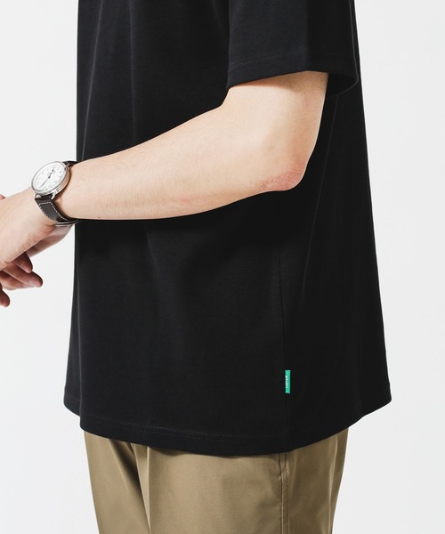 NANO universe(ナノユニバース)の「《イヤな臭いを軽減》Anti Smell モックネックTシャツ 半袖(Tシャツ/カットソー・メンズ・ホワイト/ブラック/ベージュ・S/M/L/XL)」の4枚目の写真