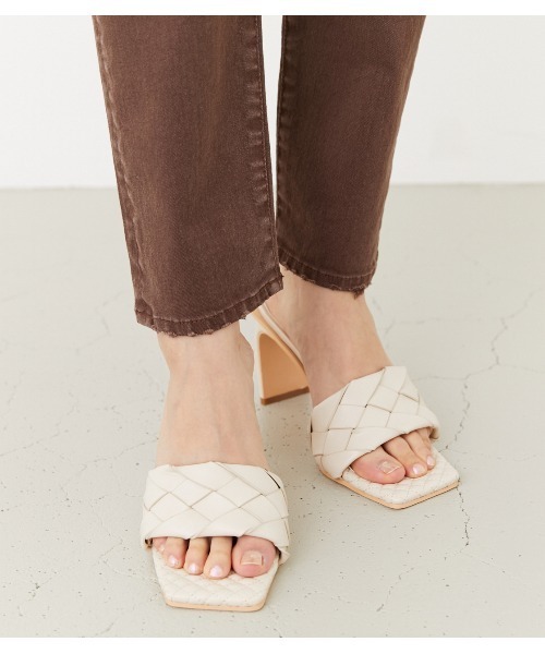 rienda（リエンダ）の「ストレートカラーデニムパンツ（デニムパンツ・レディース・ホワイト/ブラウン・24inch/25inch/26inch）」の11枚目の写真