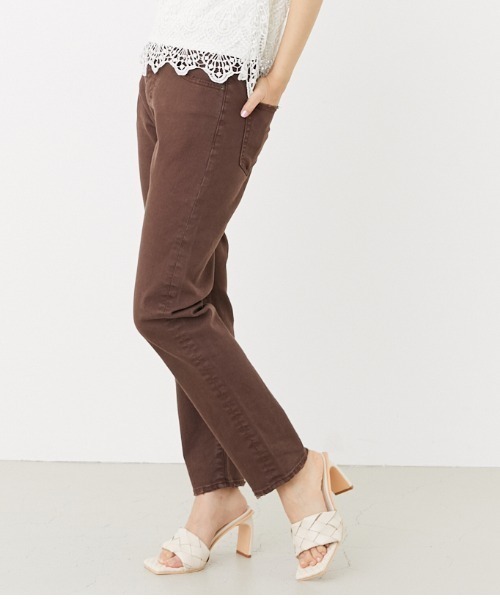 rienda（リエンダ）の「ストレートカラーデニムパンツ（デニムパンツ・レディース・ホワイト/ブラウン・24inch/25inch/26inch）」の19枚目の写真