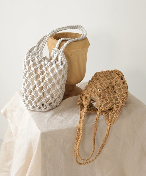 Bab(バブ)の「【WEB限定】手編みメッシュバッグ(トートバッグ・レディース・オフホワイト/キャメル・ONESIZE)」の11枚目の写真