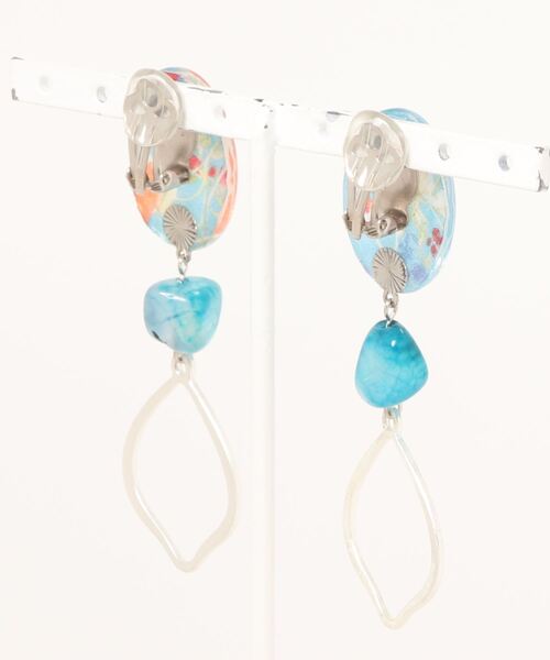 tone(トーン)の「【joesstyle】*Glass Earrings* リバティ×天然石とモロッカンチャームイヤリング(MA)(イヤリング・レディース・ブルー・FREE)」の2枚目の写真