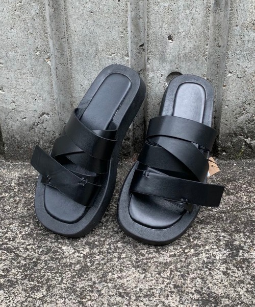 MANGROVE（マングローブ）の「デザインフラットサンダル（サンダル・レディース・ホワイト/ブラック・SMALL/MEDIUM/LARGE）」の13枚目の写真