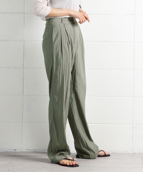 me+em select（ミームセレクト）の「ワッシャータックワイドスラックス（スラックス・レディース・ベージュ/ブラック/カーキ/チャコールグレー・SMALL/MEDIUM）」の19枚目の写真