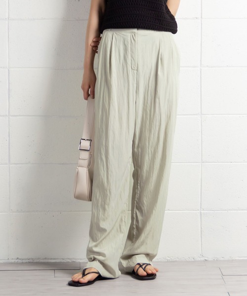 me+em select（ミームセレクト）の「ワッシャータックワイドスラックス（スラックス・レディース・ベージュ/ブラック/カーキ/チャコールグレー・SMALL/MEDIUM）」の12枚目の写真