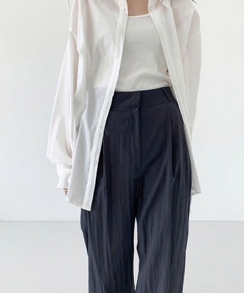 me+em select（ミームセレクト）の「ワッシャータックワイドスラックス（スラックス・レディース・ベージュ/ブラック/カーキ/チャコールグレー・SMALL/MEDIUM）」の10枚目の写真