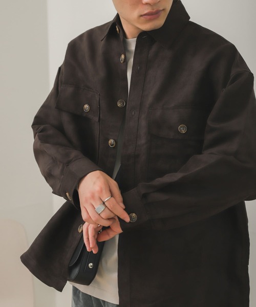 SENSE OF PLACE by URBAN RESEARCH(センスオブプレイスバイアーバンリサーチ)の「エコスエードルーズシャツ(シャツ/ブラウス・メンズ・ダークブラウン/ベージュ/ブルー/アイボリー・LARGE/MEDIUM)」の3枚目の写真