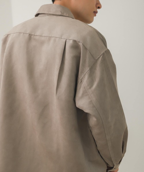 SENSE OF PLACE by URBAN RESEARCH(センスオブプレイスバイアーバンリサーチ)の「エコスエードルーズシャツ(シャツ/ブラウス・メンズ・ダークブラウン/ベージュ/ブルー/アイボリー・LARGE/MEDIUM)」の1枚目の写真