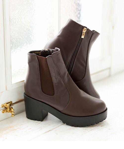 MAJESTIC LEGON(マジェスティックレゴン)の「サイドゴアボリュームブーツ(ブーツ・レディース・ブラック/ブラウン・SMALL/MEDIUM/LARGE/X-LARGE)」の4枚目の写真