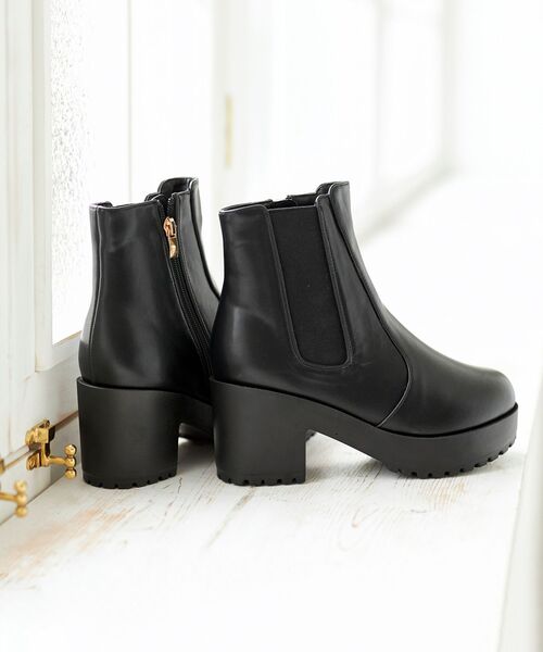 MAJESTIC LEGON(マジェスティックレゴン)の「サイドゴアボリュームブーツ(ブーツ・レディース・ブラック/ブラウン・SMALL/MEDIUM/LARGE/X-LARGE)」の10枚目の写真