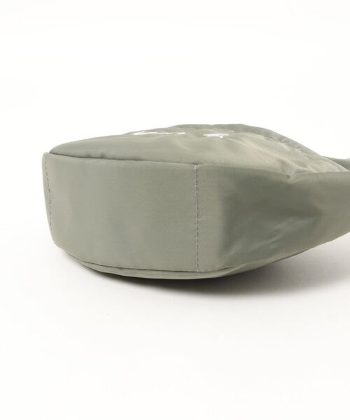 agnes b.（アニエスベー）の「GL11 E POCHETTE ロゴポシェット（ショルダーバッグ・キッズ・グレー・UNI）」の12枚目の写真