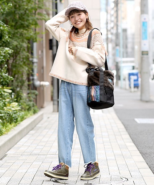 チチカカ（チチカカ）の「ファー巾着ショルダーバッグ（ショルダーバッグ・レディース・ブラック/ブラウン/ブルー・FREE）」の10枚目の写真