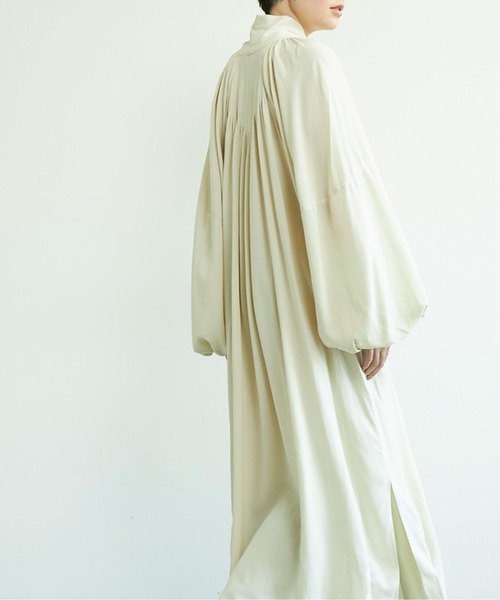 美品♪ ヴェニット Venit VERY掲載 ボウタイ ウール ロングワンピース venit（ヴェニット）の「【venit】ボウタイロングワンピース